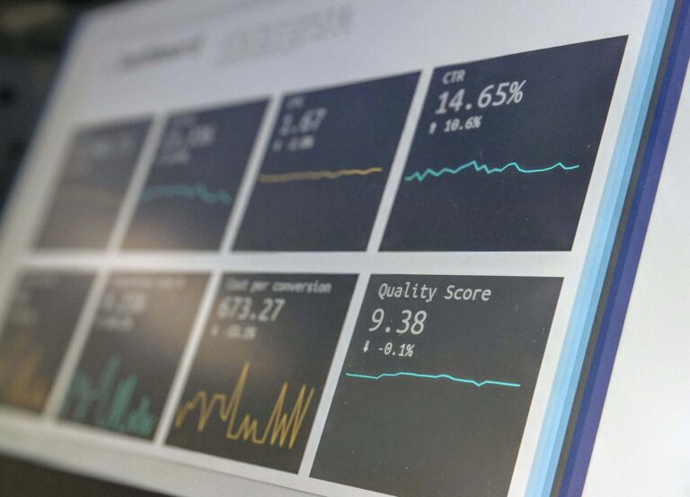 GEO vs SEO: diferencias, comparativa y cuándo invertir en cada uno