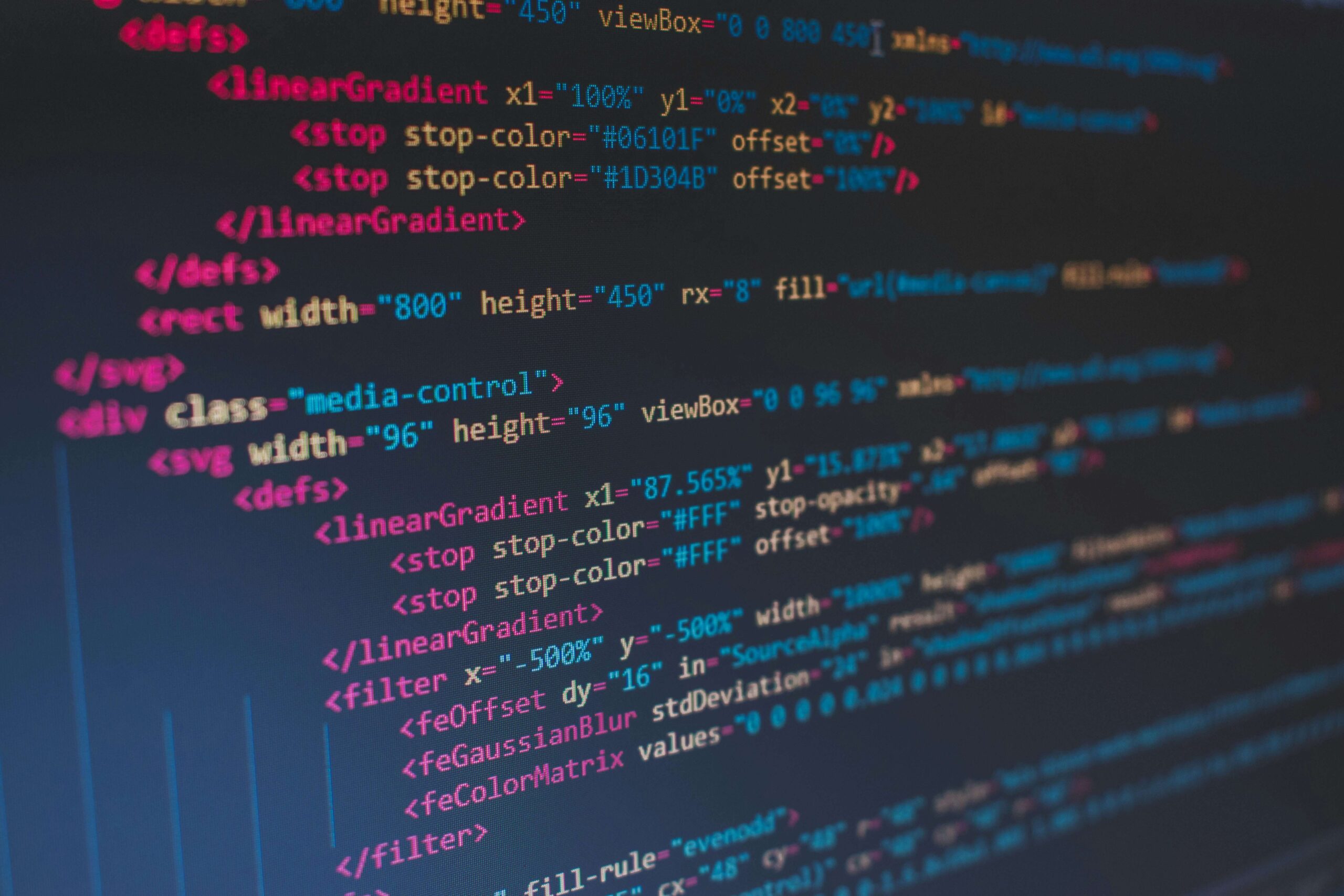 Editor de código mostrando un schema markup estructurado en JSON-LD